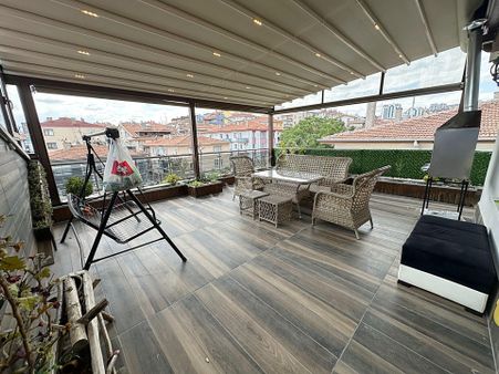 Ayvalı Cadde Üzerin'de 1.kalite Özel Yapımlı Dublex Daire