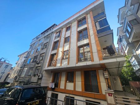 Avcılar Merkez'de 2+1 Müstakil Bahçeli Daire