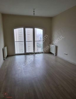 Bahçeşehir Kiptaş Vaditepe ,satılık 2+1 Daire.