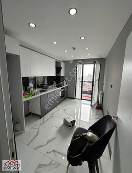 Bağcılar Crystal Sitesinde Satılık 3+1 Boşş!!! Manzaralı Acil!!!