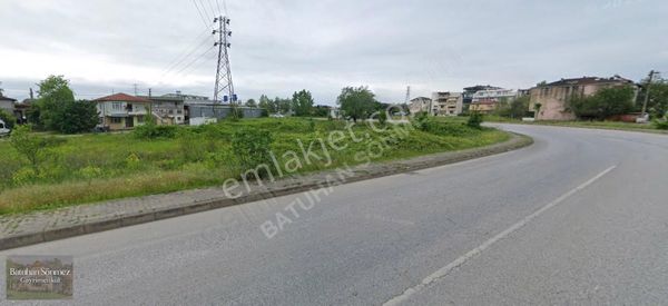 Kartepe Emekevler Mh. Ana Yol Cepheli 1073 M2 Satılık T3 Ticari