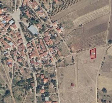 Salihli Kemer Mahlesinde Satılık Arsa