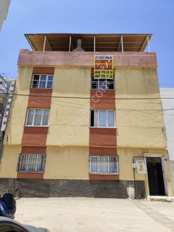 Ayyıldız Emlaktan 144 M2 Komple Satılık 3.5 Katlı Teraslı Bahçeli Bina