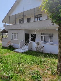 Müthiş Konum 4.200 Metrekare Arsa İçinde Müstakil Dubleks Ev