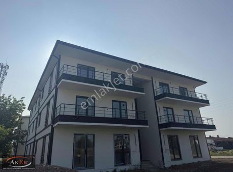 Aker Emlaktan Satılık Daire 3/1