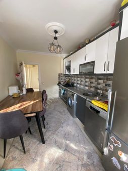 Şelale Mahallesinde Katta Asansörlü Kapalı Otoparklı Ayrı Mutfak 2+1