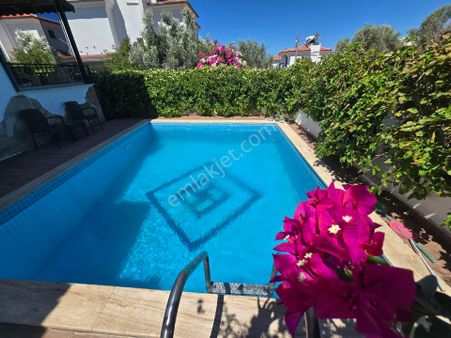 Didim Akbük'de Plaja 500 Metre Müstakil Havuzlu Villa