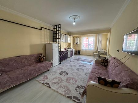 Üniversiteye Yürüme Mesafesinde! Güney Cephe, Asansörlü, Temiz Eşyalı 1+1 Kiralık