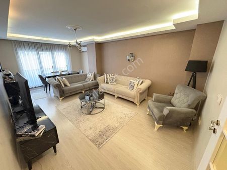 █ Konfor █ Cihadiye Cad. Üzeri Marmaray Ve İdoya Yakın 130m² 3+1