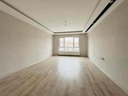 Karapürçek Caddesi Yakını Asansörlü Full Yapılı 3+1 Ara Kat Ön Cephe Sıfır Satılık Daire !!