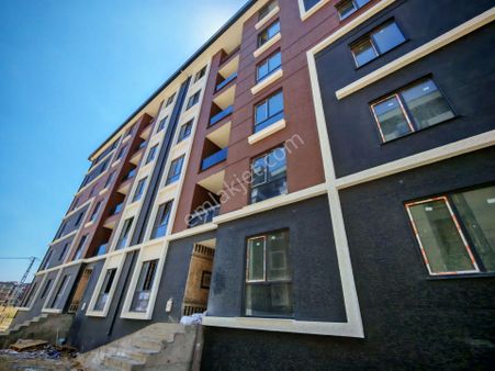 Silivri Yeni Mh. Sıfır Ara Kat Çift Cephe 2+1