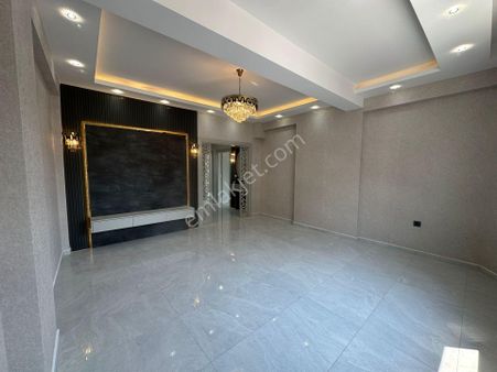 Engiz'den Gayrimenkul'den Çakmakta Satılık115m2 2+1 Lüks Sıfır Daire