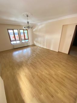 Lider Emlak'tan Keçiörende Metroya Yakın 3+1 Satılık Daire