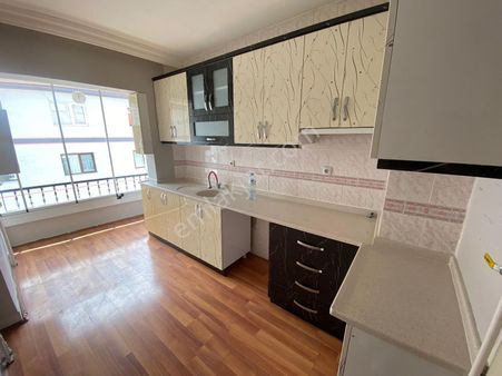 Gazeller Cad Yanı Katta Manzaralı 3+1 Bu Fiyata Daire Yok !!