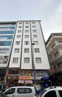 Elazığ Merkezde Anacaddede Satılık Bina