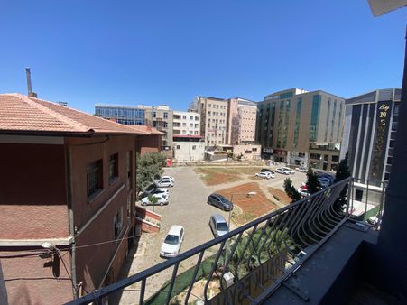 World İlkevim'den Merkezde Kira Getirili Komple Satılık Bina