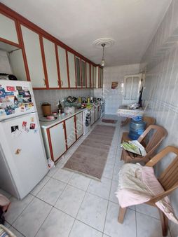 İstiklal Mahallesinde Tariş Karşısında 1 Nci Kat 3 +1 Kat Daire