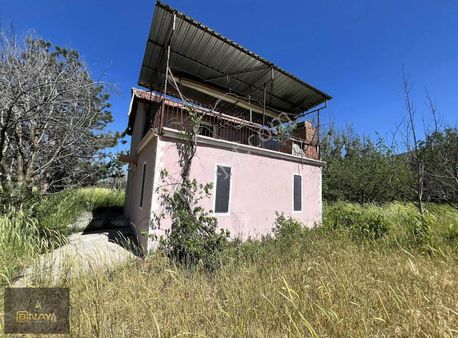 Eğirdir Yolu Üzeri Takasa Açık 2280m2 İçinde 2 Katlı Müstakil Ev