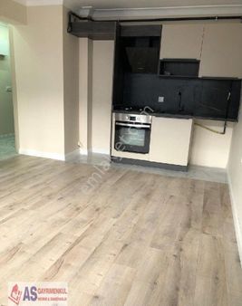 Bahçelievlerde 1+1kombili Katta Kapalı Otoparklı Yeni Daire