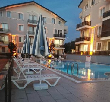 Deniz Manzaralı Havuzlu Site İçi Satılık Çatı Dubleks Daire