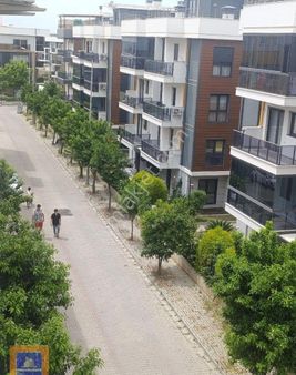 Eşyalı,geniş Balkonlu,öncephe Daire