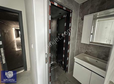 Turyap'tan Edremit'te Satılık Göl Manzaralı 3+1 Daire