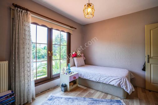 Sapanca Kırkpınar Dost Evleri Sitesi 4+1 Tripleks Satılık Villa