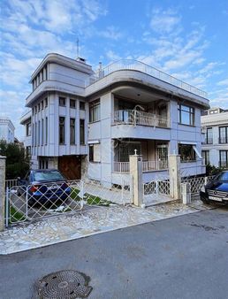 Ares Gayrimenkul Satılık Yatırımlık Bınave Daireler 660 M2 Arsa