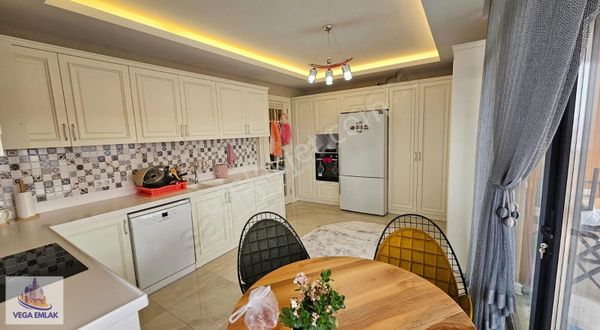 Vega Emlak'tan Netiz Gross Karşısı Lüx Yapı Ve Manzaralı Daire