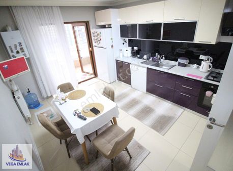 Vega Emlak'tan Yüzme Havuzuna Yakın Full Yapılı 3+1 Site Dairesi