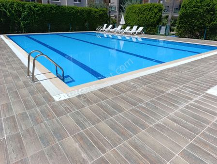 Muhteşem Lokasyonda Bahçe Keyifli Lüks Havuzlu Otoparklı Satılık Daire