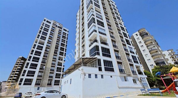 Mersin Mezitli Tece Mah.'de Havuzlu Eşyalı 3+1 Satılık Daire