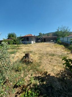 Nazilli Beğerlide 785 Metrekare Bahçe İçinde 2+1 Tadilatlı Köy Evi