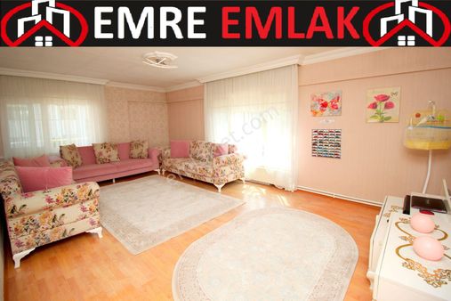 Emre Emlaktan Atakent'te Muhteşem Lokasyonda 4+1 Geniş Satılık Daire