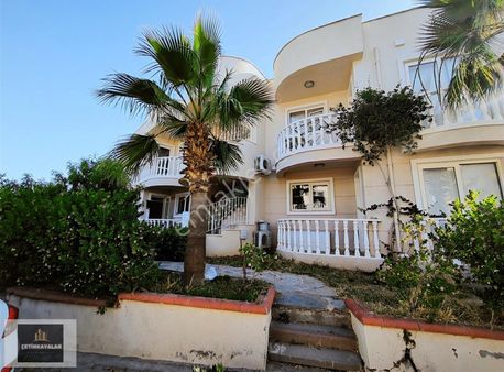 Bodrum Adabükü Flamingo Sitesinde, Deniz Ve Göl Manzaralı Yazlık