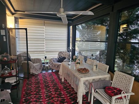 Yeni Foça'da Satılık 4+1 Villa