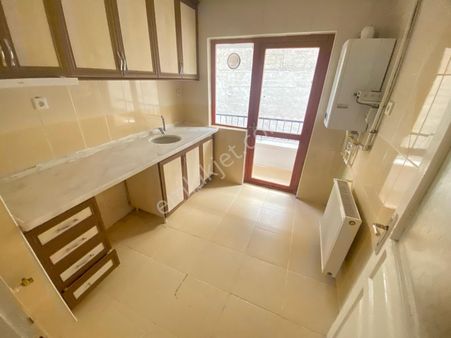 Özdemir Emlak,tan Yeşilbayır,da Ara Katta 3+1 Daire