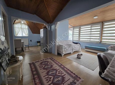 Avcılar Hilton Oteli Arkasında Satılık 250m2 5+2 Dubleks Daire