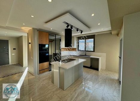 Döşemealtı Altınkale'de 4+1 Tripleks Lüks Satılık Villa