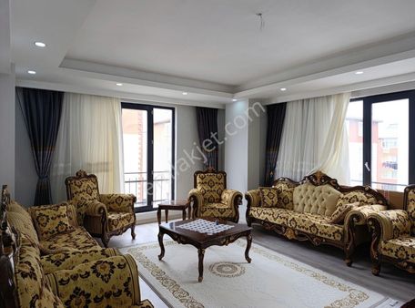 Yenişehir Mahallesinde Satılık 3+1 Lüks Arakatta Daire