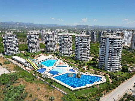 Thor'dan Satılık Liparis Suncıty'de 2+1 Deniz Ve Site Manzaralı