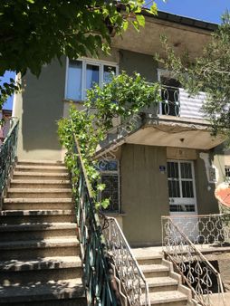 Özçelebi'den Yeni Mahallede İki Katlı Satılık Bahçeli Müstakil Ev Bu Fiyata Yokk