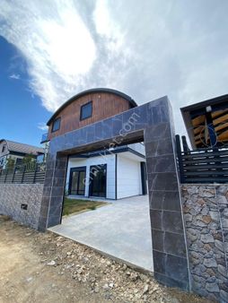 Usta Gayrimenkul'den Satılık Kadriye'de Özel Havuzlu 4+1 Villa