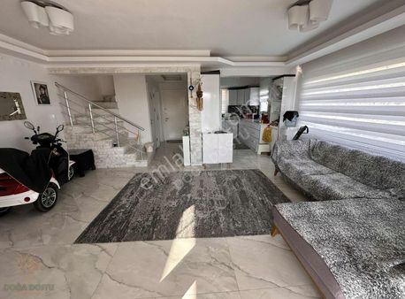 Doğa Dostu'ndan Çeşme'de Denize Sıfır Havuzlu Villa Yazlık