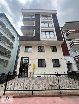 İlkadım Kılıçdede Mahallesinde Satılık 3+1 Bahçe Katı