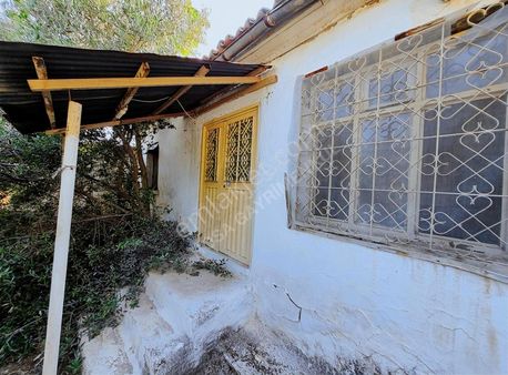 Bayındır Yakapınar Köyünde Müstakil 242 M² Köy Evi Satılık