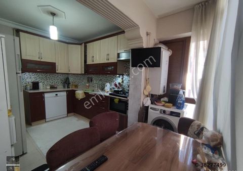 Kemalpaşanın Merkezinde 8 Eylül Mah. Acil Satılık 3+1 Daire Doğalgazlı