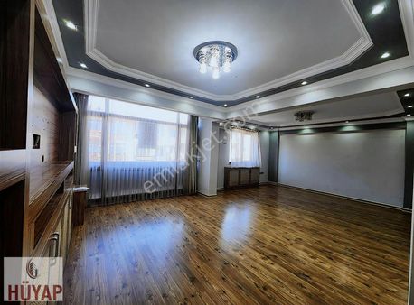 Çanakkale Merkez Demırcıoglu Caddesınde Satılık 2+1