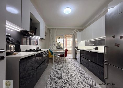 Mmg Gayrimenkul'den Törekent Mahallesin De 4+1 Full Yapılı Site İçerisinde Katta Daire