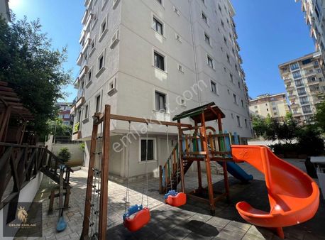 Çekmeköy Taşdelen Ormanköyün Yanında Site İçi 2+1 Satılık Daire